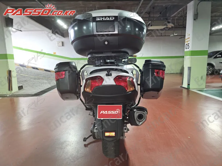Suzuki Burgman 650 Executive - фото 2
