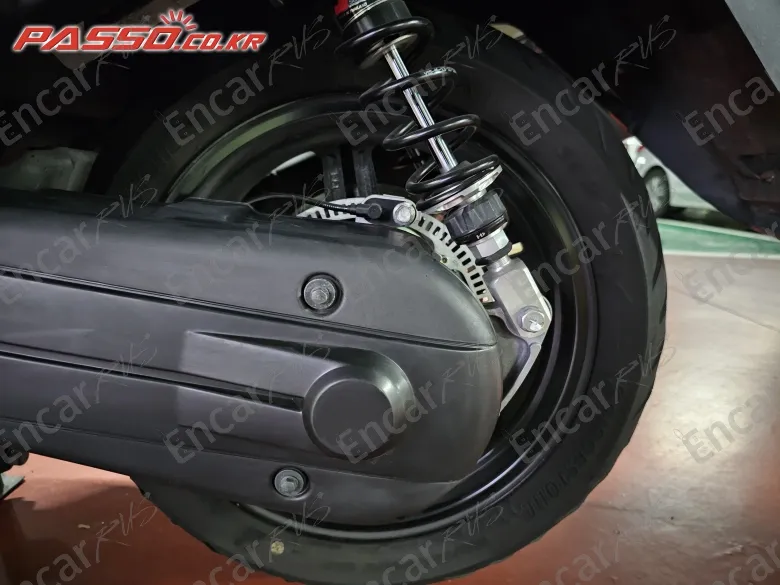 Suzuki Burgman 650 Executive - фото 4