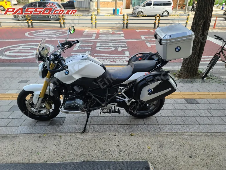 Bmw R 1200 R - фото 1