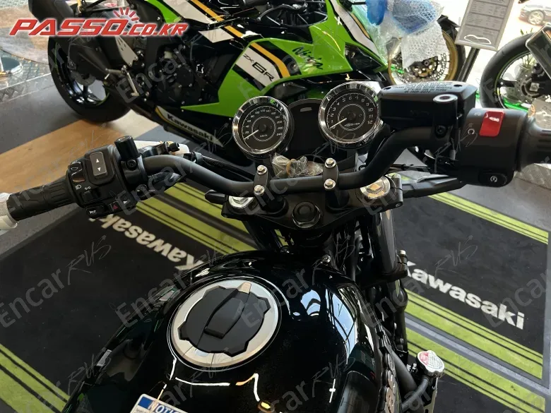 Kawasaki Z 650 Rs Abs - фото 3