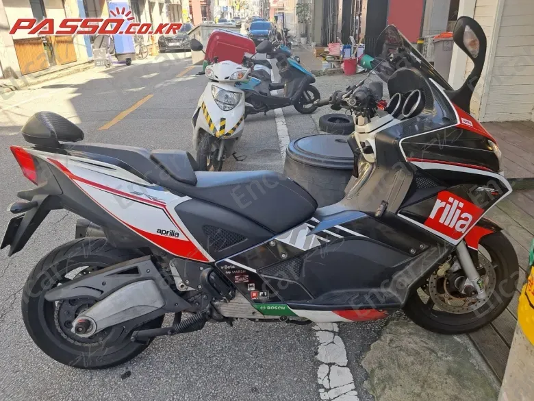 Aprilia Srv 850 - фото 0