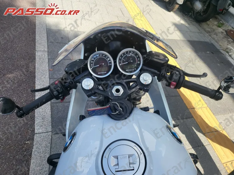 Bmw R Nine T Racer - фото 3