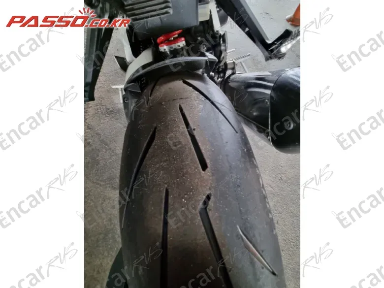 Honda Cb 1000 R - фото 3