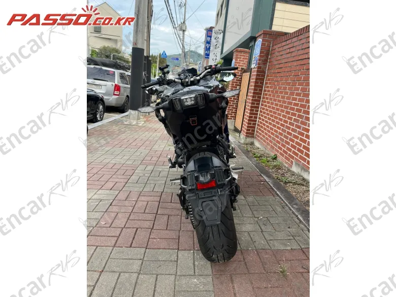 Yamaha Niken - фото 2
