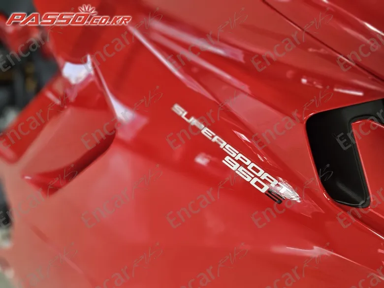 Ducati Supersport 950 S - фото 3