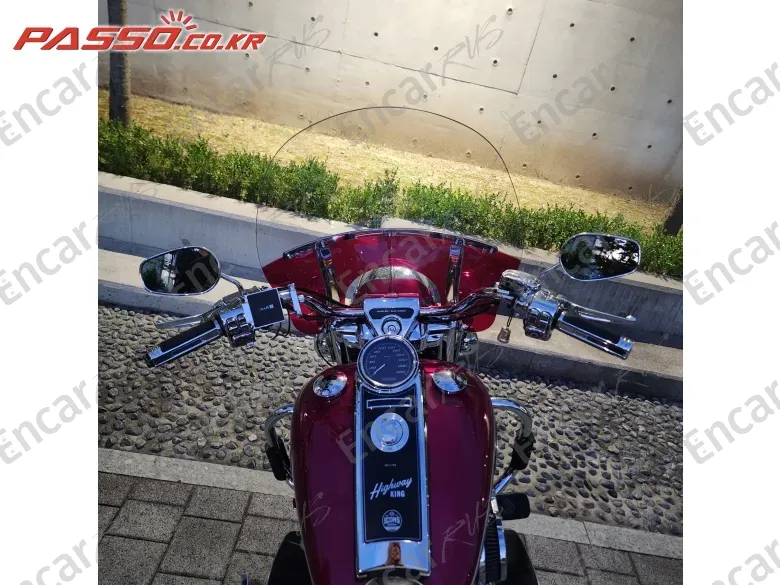 Harley-Davidson Electra Glide Highway King - фото 3