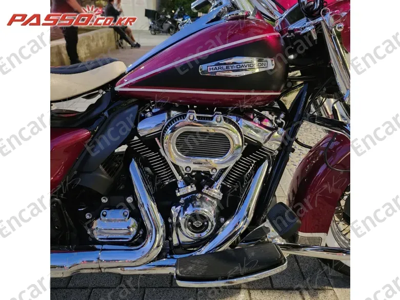 Harley-Davidson Electra Glide Highway King - фото 4