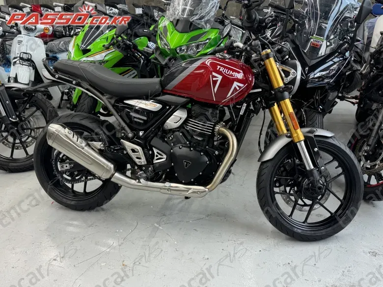 Triumph Speed Four - фото 0