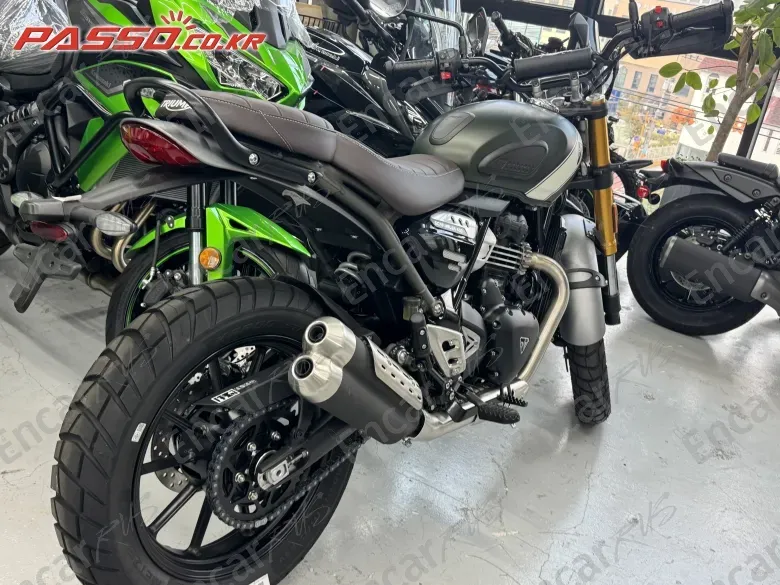 TRIUMPH SPEED FOUR - фото 2