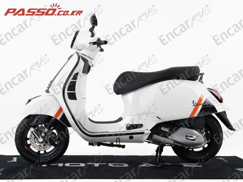 Vespa Gts 125 Super Sports - фото 1