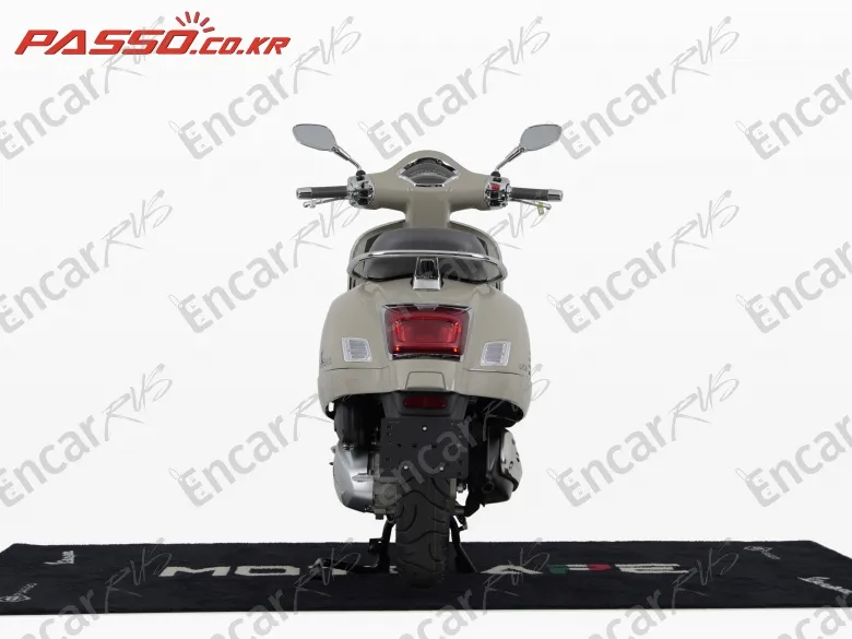 Vespa Gts 300 Classic - фото 2