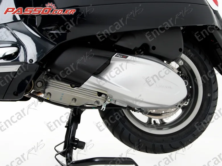 Vespa Gts 300 Classic - фото 4