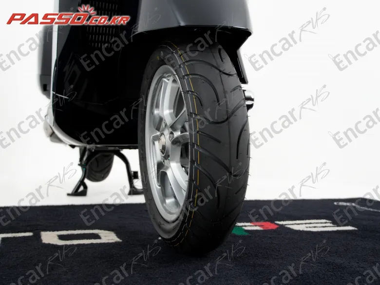 Vespa Gts 300 Classic - фото 5