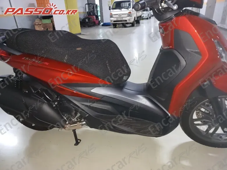 Piaggio Beverly 400 S - фото 1