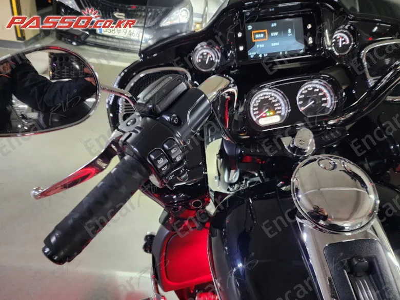 Harley-Davidson Road Glide Limited - фото 3