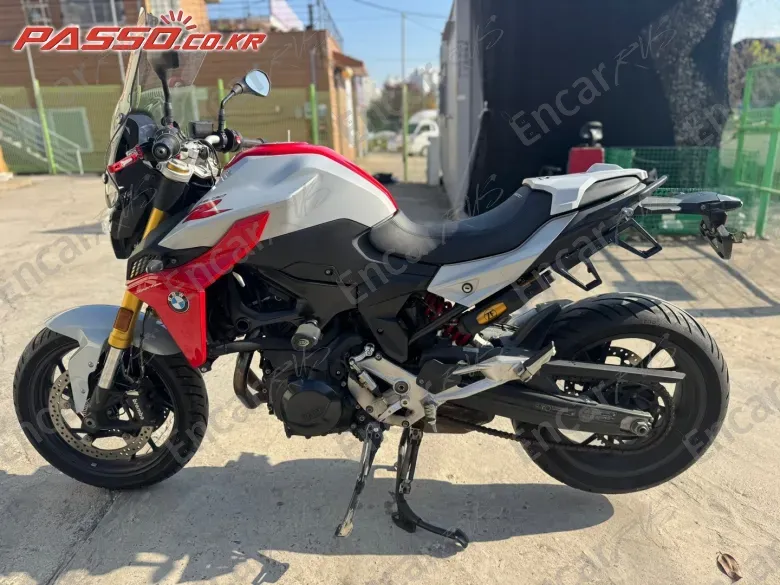 Bmw F 900 R - фото 1