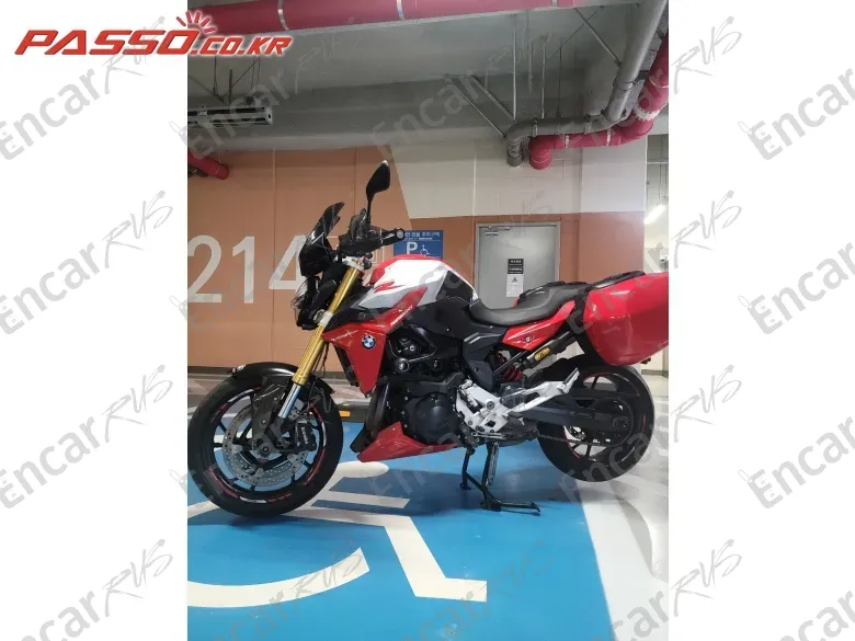 Bmw F 900 R - фото 1