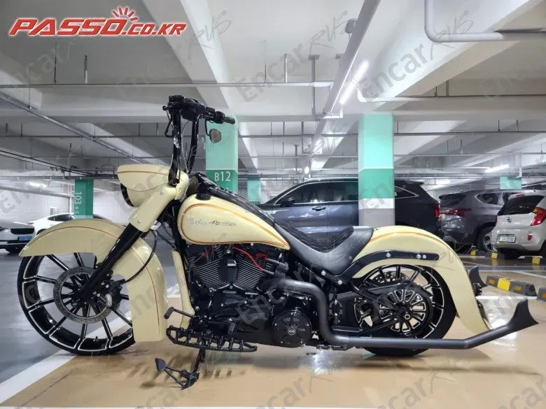 Harley-Davidson Softail Slim S - фото 1