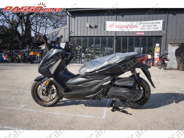 HONDA FORZA 350 - фото 1