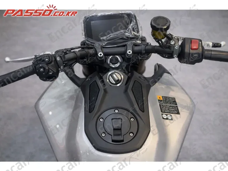 YAMAHA MT 09 SP - фото 3
