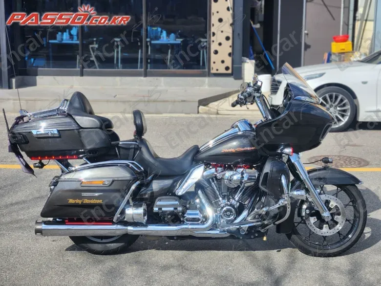 HARLEY-DAVIDSON FLTRU - фото 0