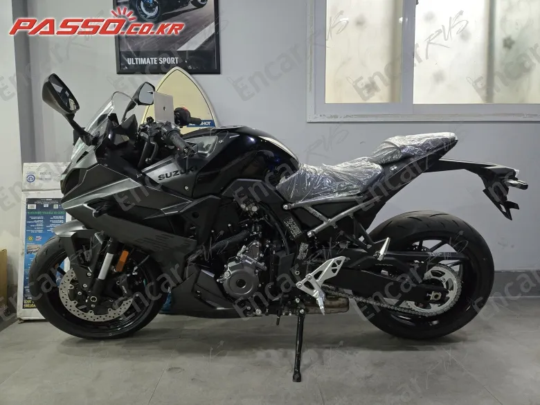 Suzuki Gsx 8 R - фото 1