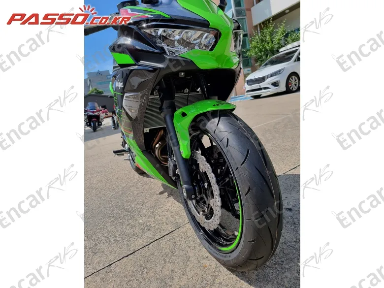 Kawasaki Ninja 650 - фото 5
