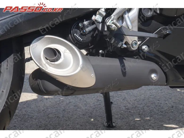 Honda Cb 125 R - фото 6