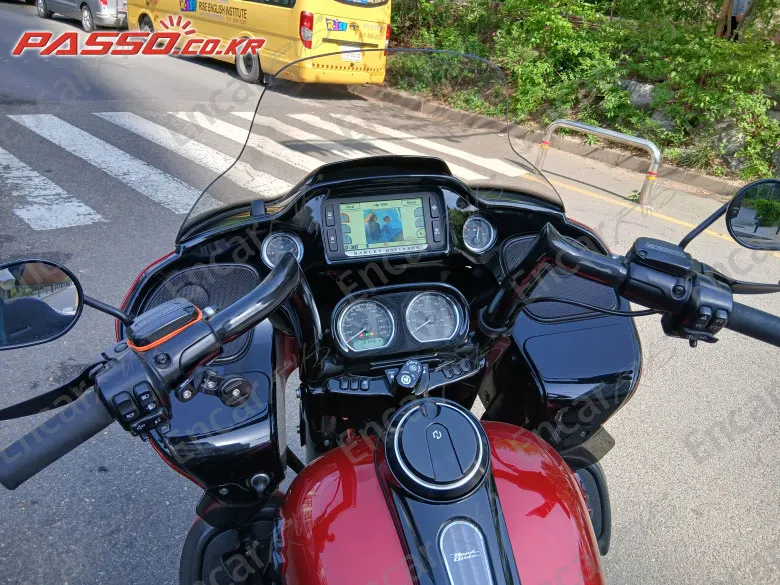 HARLEY-DAVIDSON ROAD GLIDE SPECIAL - фото 3