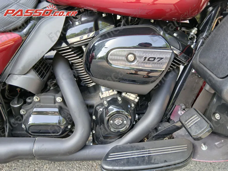 HARLEY-DAVIDSON ROAD GLIDE SPECIAL - фото 4