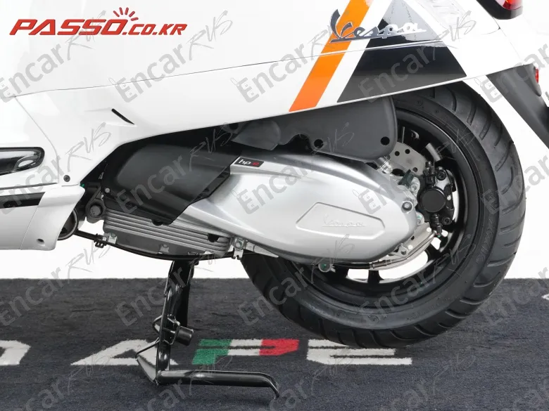 Vespa Gts 300 Super Sport - фото 4