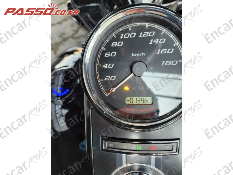 HARLEY-DAVIDSON ROAD KING SPECIAL - фото 3