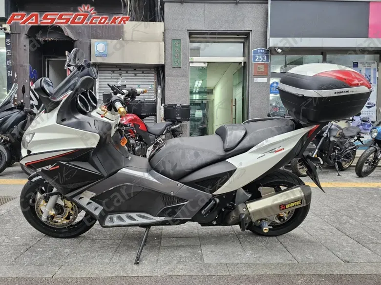 Aprilia Srv 850 - фото 1