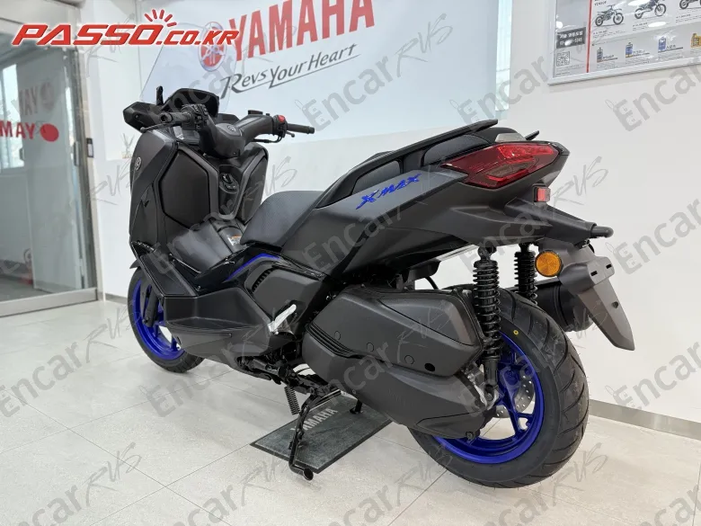 YAMAHA X MAX 300 ABS - фото 2