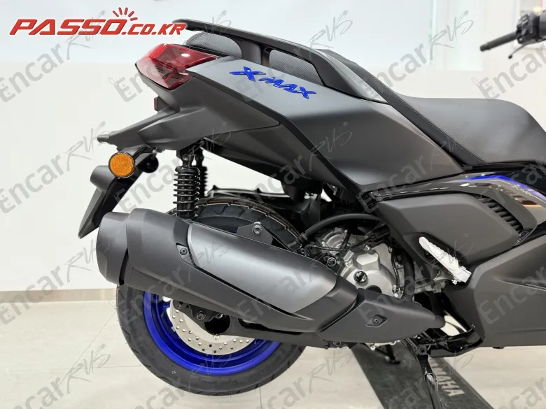 YAMAHA X MAX 300 ABS - фото 6