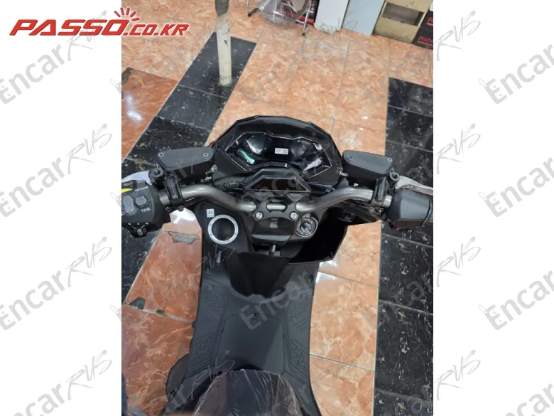 Kymco Krv 200 - фото 3
