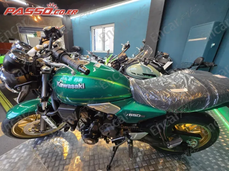 Kawasaki Z 650 Rs Abs - фото 1