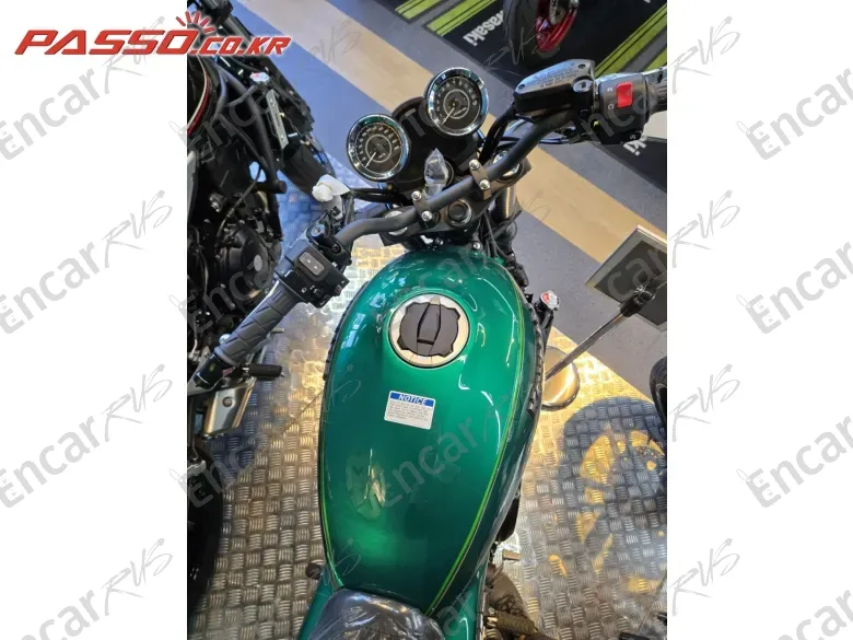 Kawasaki Z 650 Rs Abs - фото 3