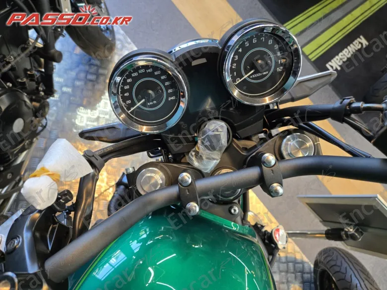 Kawasaki Z 650 Rs Abs - фото 5