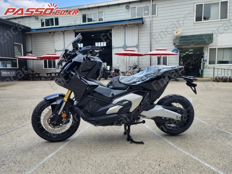 HONDA X ADV - фото 1