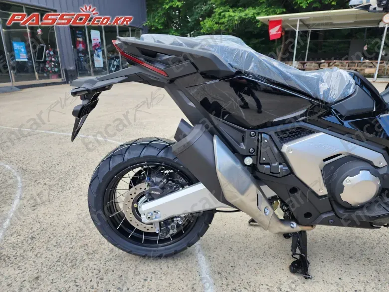HONDA X ADV - фото 6