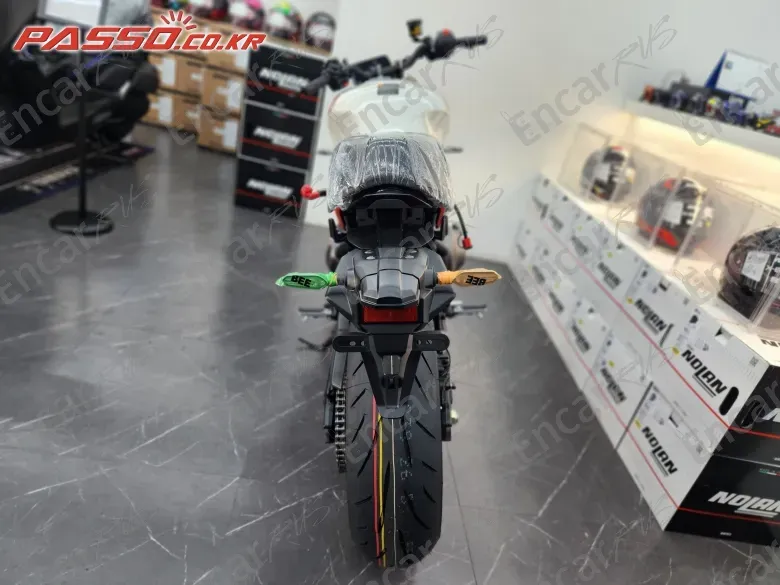 Yamaha Xsr 900 - фото 2
