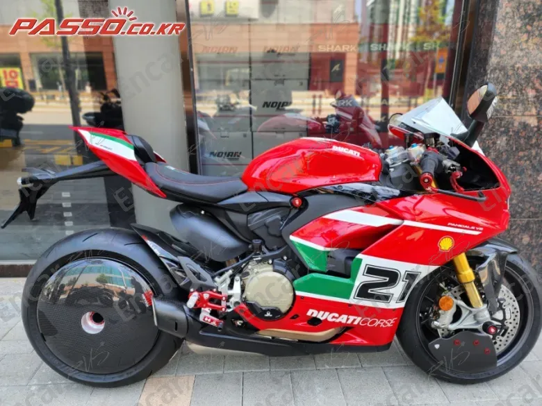 DUCATI PANIGALE V2 - фото 0