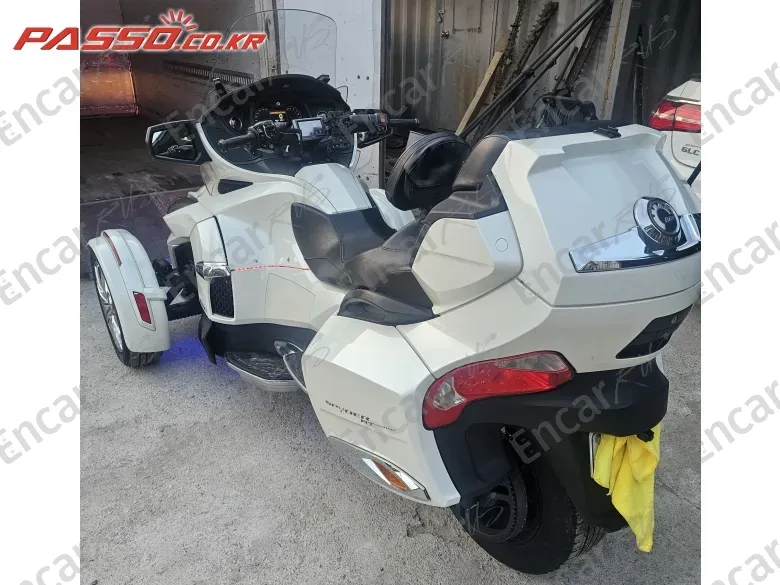 BRP CAN-AM SPYDER RT LIMITED - фото 1