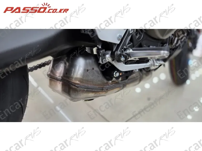 Yamaha Xsr 900 - фото 6