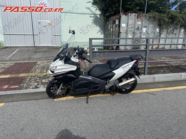 Aprilia Srv 850 - фото 1