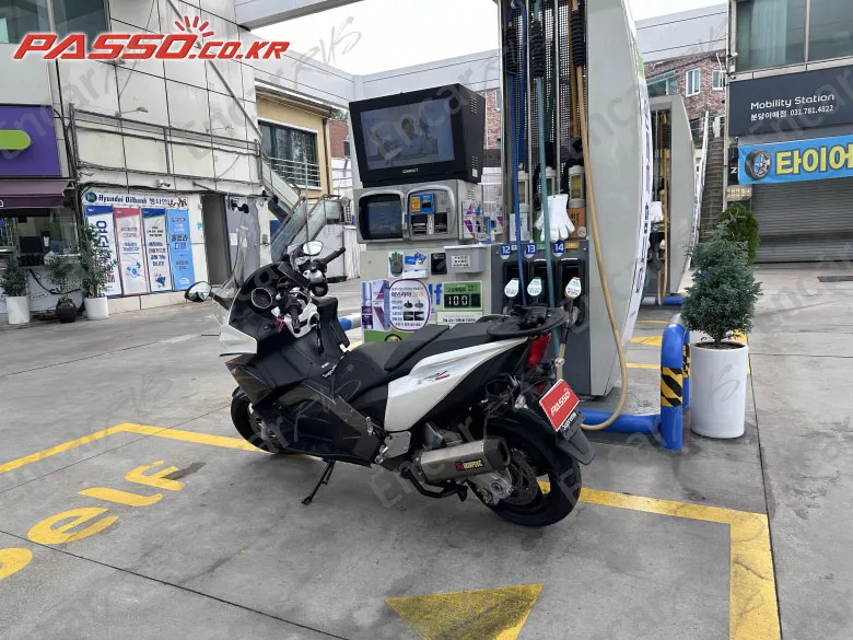 Aprilia Srv 850 - фото 2