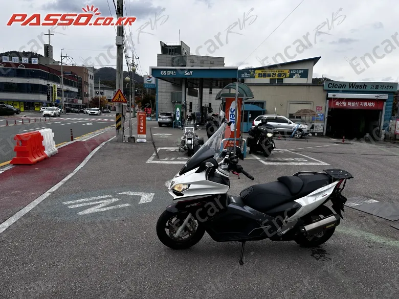 Aprilia Srv 850 - фото 5