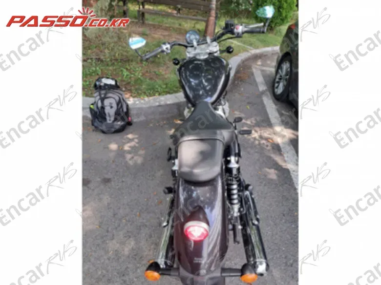 Royal Enfield Super Meteor 650 - фото 2