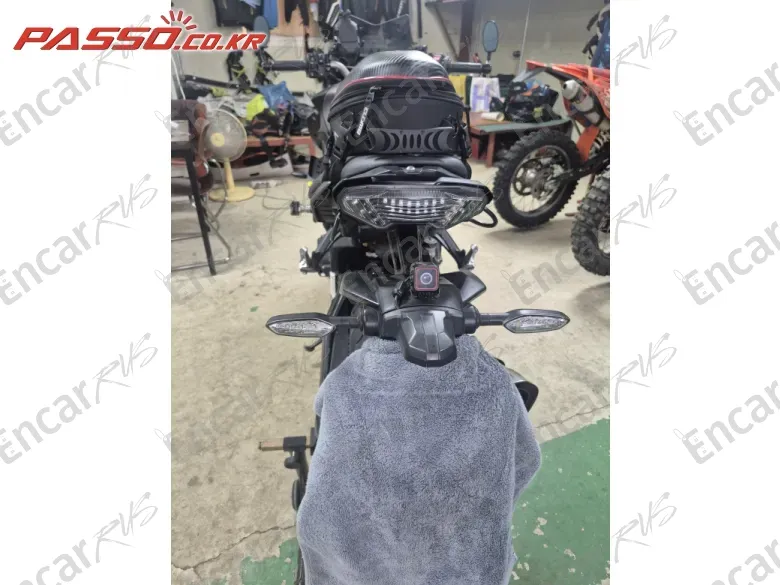Yamaha Mt 10 - фото 2